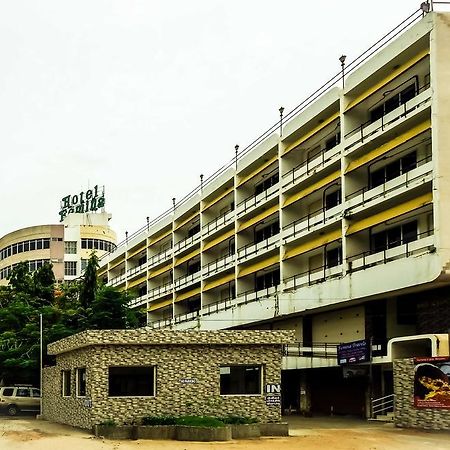 费明纳酒店 Tiruchirappalli 外观 照片