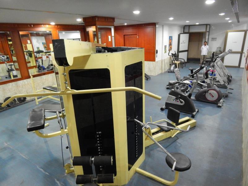 费明纳酒店 Tiruchirappalli 外观 照片