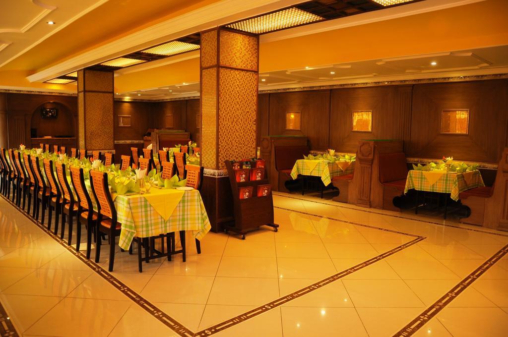 费明纳酒店 Tiruchirappalli 外观 照片