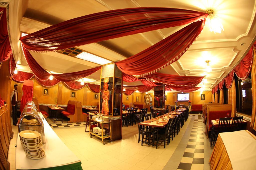 费明纳酒店 Tiruchirappalli 外观 照片