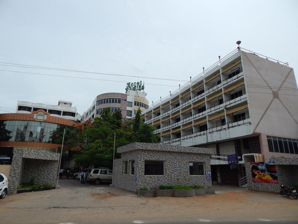 费明纳酒店 Tiruchirappalli 外观 照片